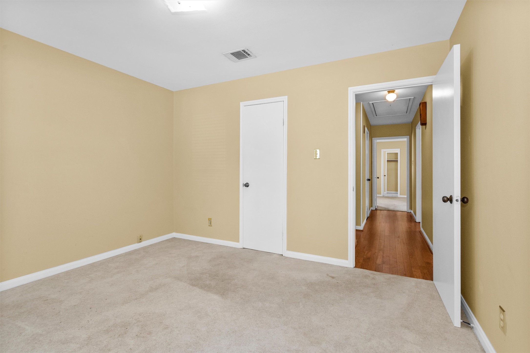 2531 Hollow Hook Road Houston, TX 77080 - Photo 35 of 45 Gallery Image 35