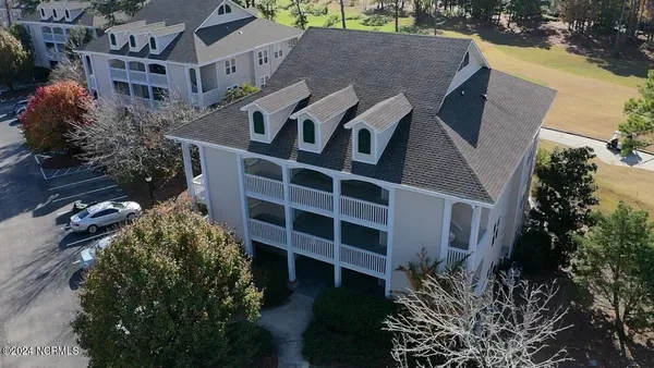 $1,950 | 3350 Club Villas Drive, Unit 306, Southport, NC 28461