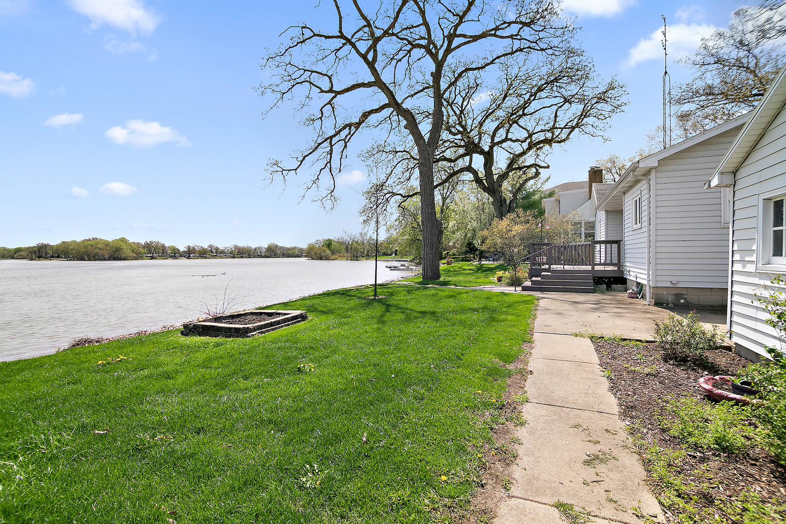 3119 River Road Kankakee, IL 60901 - Photo 24 of 39 a view of a patio with a yard