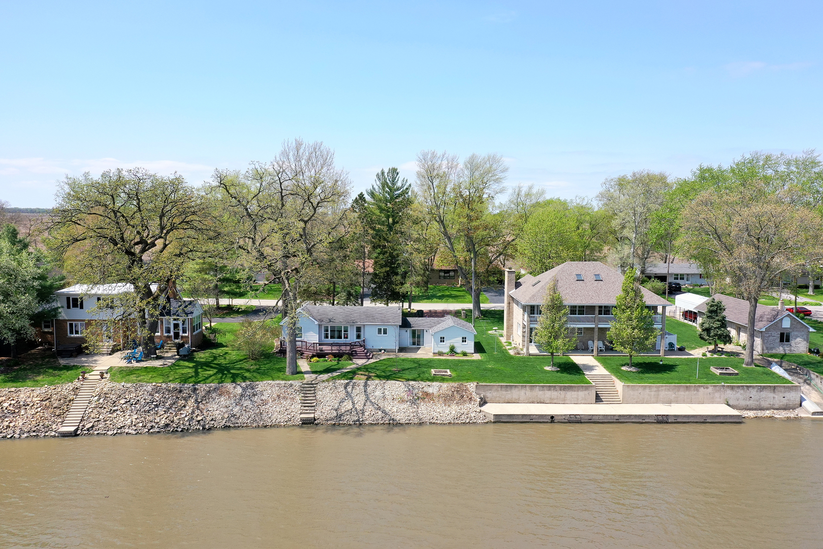 3119 River Road Kankakee, IL 60901 - Photo 33 of 39 a aerial view of a house with a garden and lake view