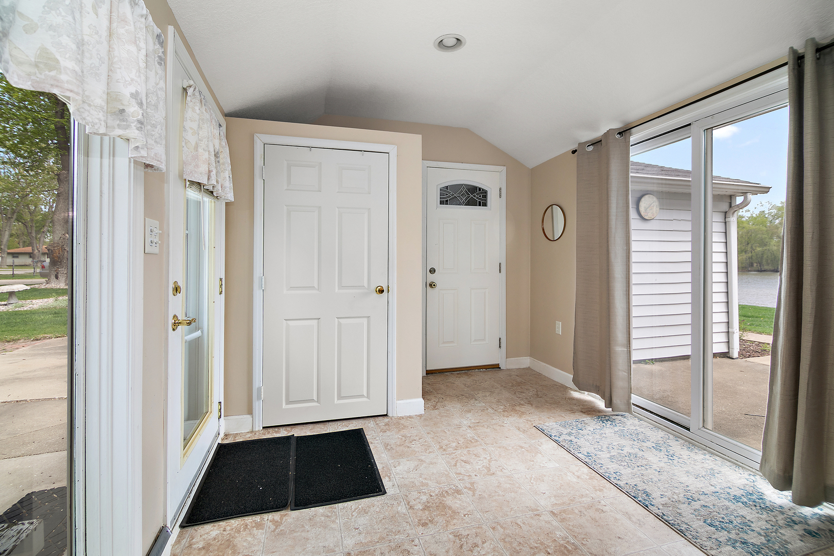 3119 River Road Kankakee, IL 60901 - Photo 5 of 39 a view of a hardwood floor in a room