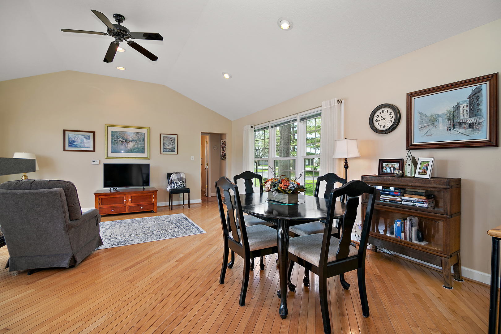 3119 River Road Kankakee, IL 60901 - Photo 6 of 39 a view of a dining room with furniture and wooden floor