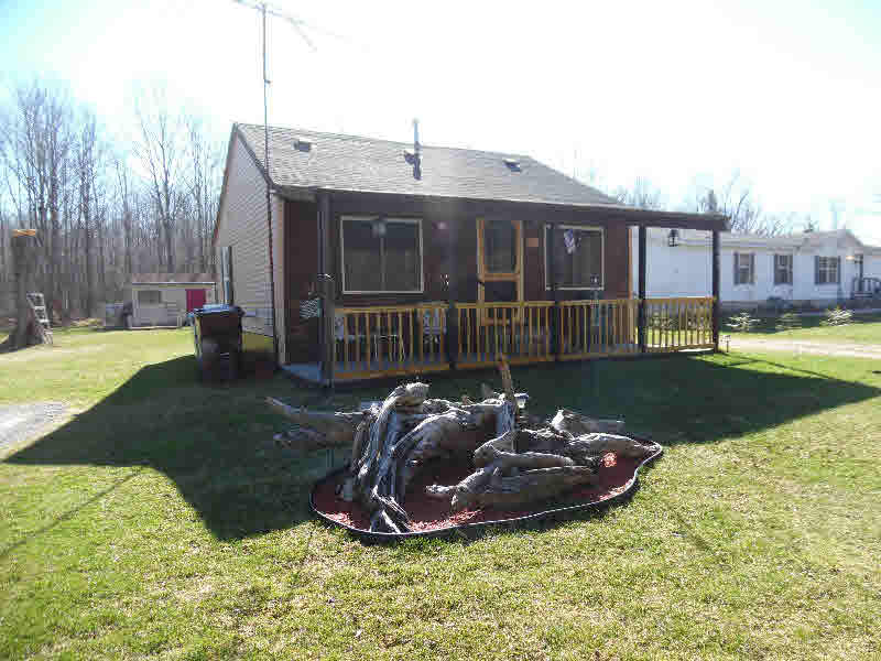 5961 Eight Mile Road Standish, MI 48658 - Photo 1 of 24