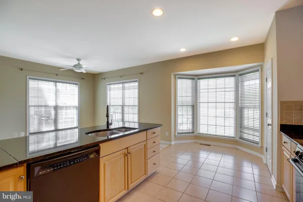 $3,600 | 5097 Pale Moon Way, Centreville, VA 20120