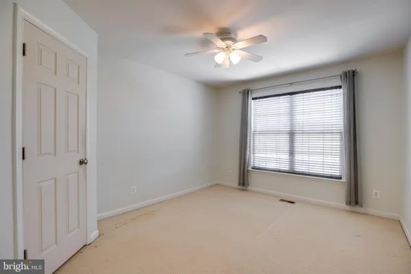 $3,600 | 5097 Pale Moon Way, Centreville, VA 20120