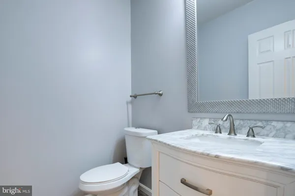 $3,600 | 5097 Pale Moon Way, Centreville, VA 20120