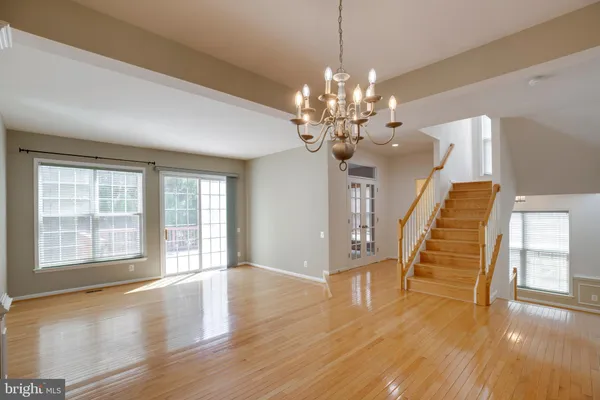 $3,600 | 5097 Pale Moon Way, Centreville, VA 20120