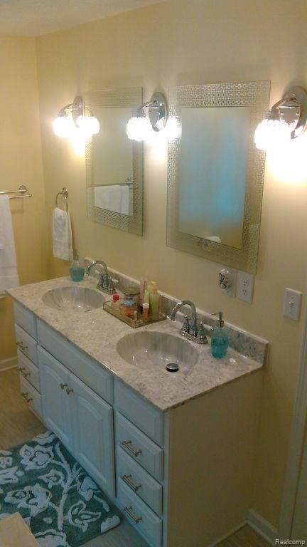 22186 Clark Road Belleville, MI 48111 - Photo 27 of 31