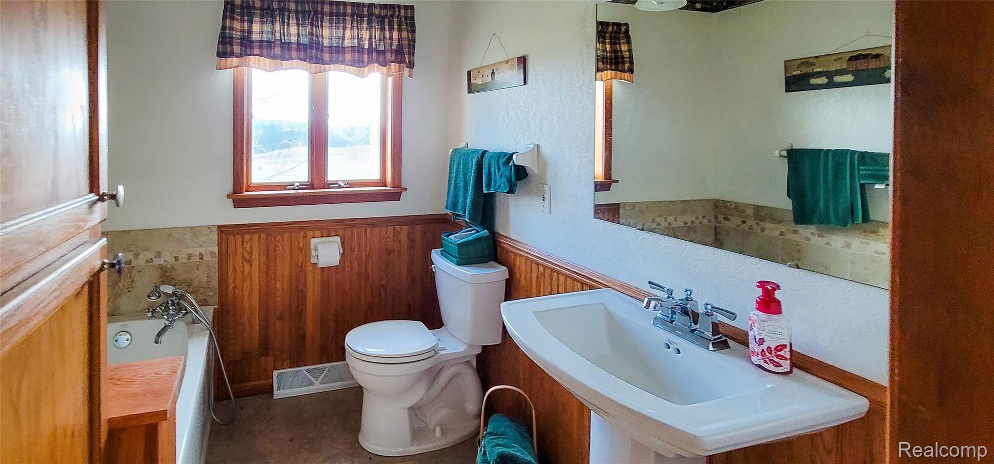 6815 Conrad Road Mayville, MI 48744 - Photo 47 of 58 6815 Conrad-120648.jpg
