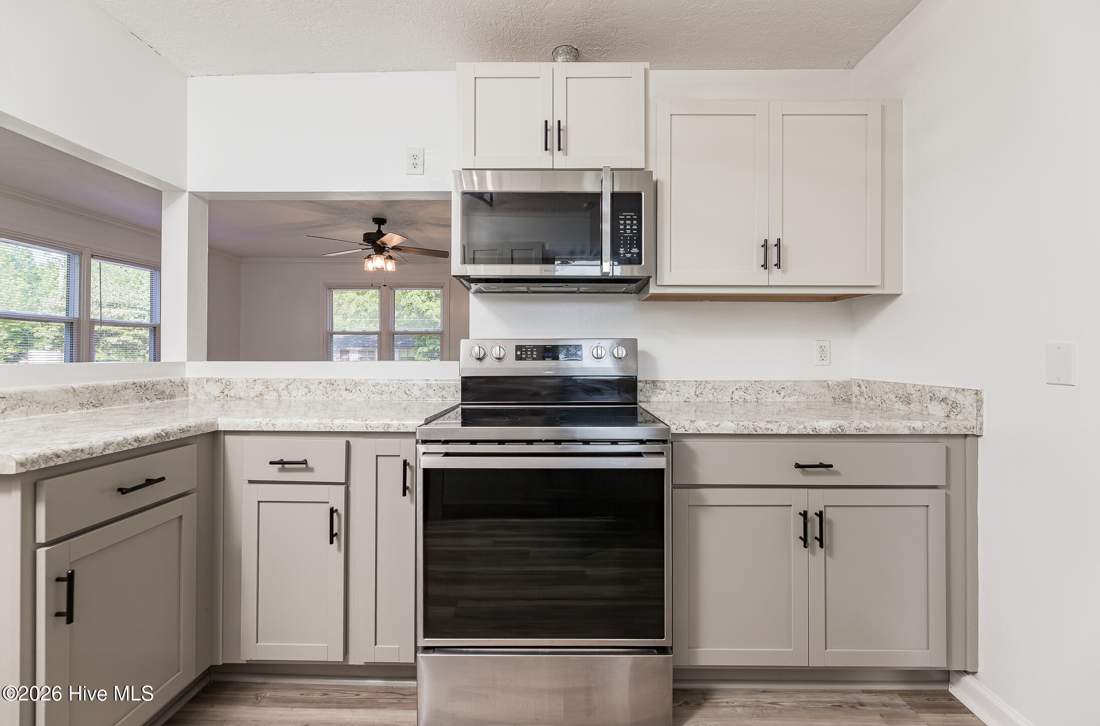 1009 River Street Jacksonville, NC 28540 - Photo 17 of 43 18KITCHEN