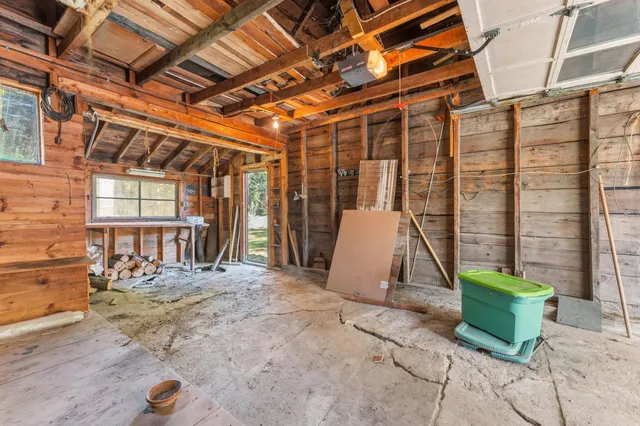 $179,900 | 2094 North Palermo Road, Palermo, ME 04354