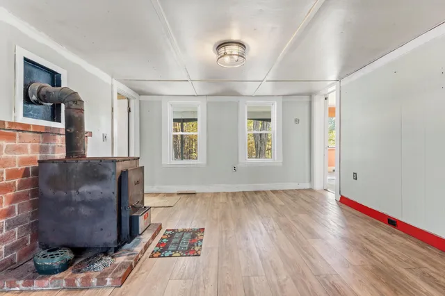 $179,900 | 2094 North Palermo Road, Palermo, ME 04354