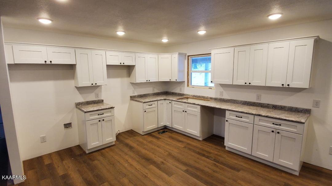 1088 Evelyn Road Huntsville, TN 37756 - Photo 4 of 18 thumbnail 14