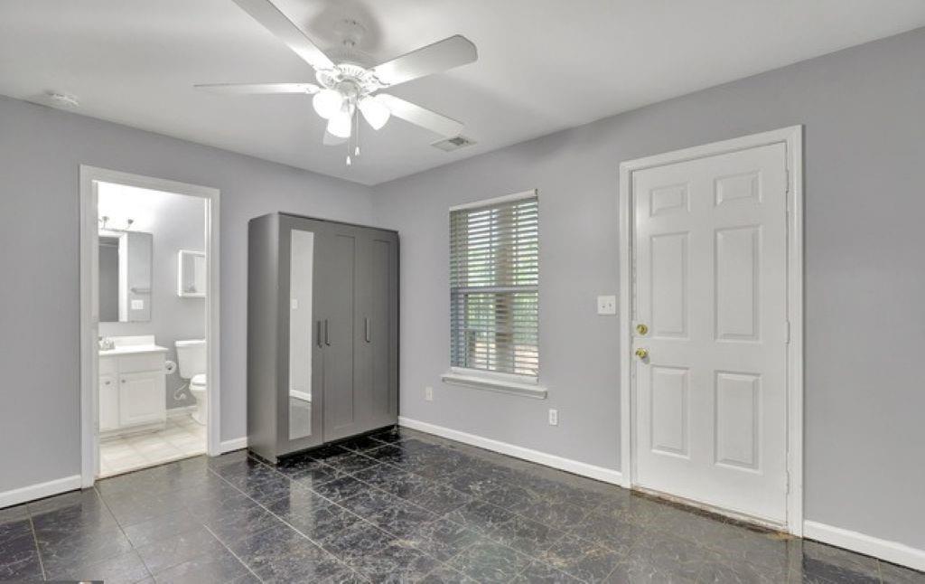 638 Providence Place Southwest Atlanta, GA 30331 - Photo 3 of 22 a view of an empty room with a bathroom