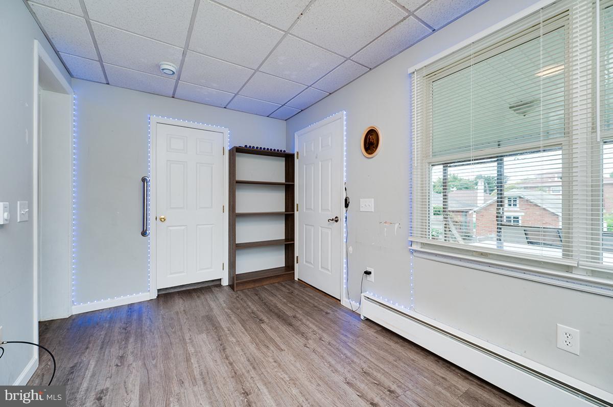 13 East Walnut Street Shillington, PA 19607 - Photo 5 of 37 Gallery Image 5