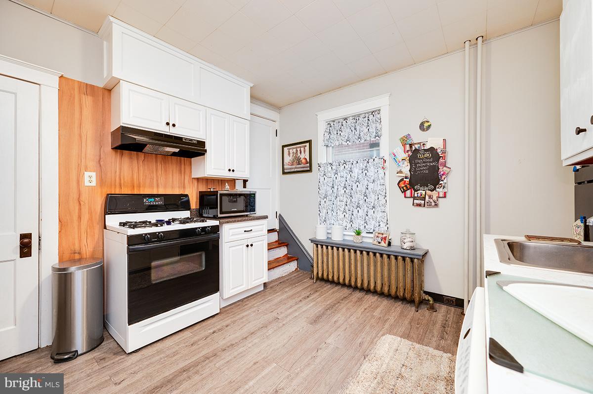 13 East Walnut Street Shillington, PA 19607 - Photo 6 of 37 Gallery Image 6