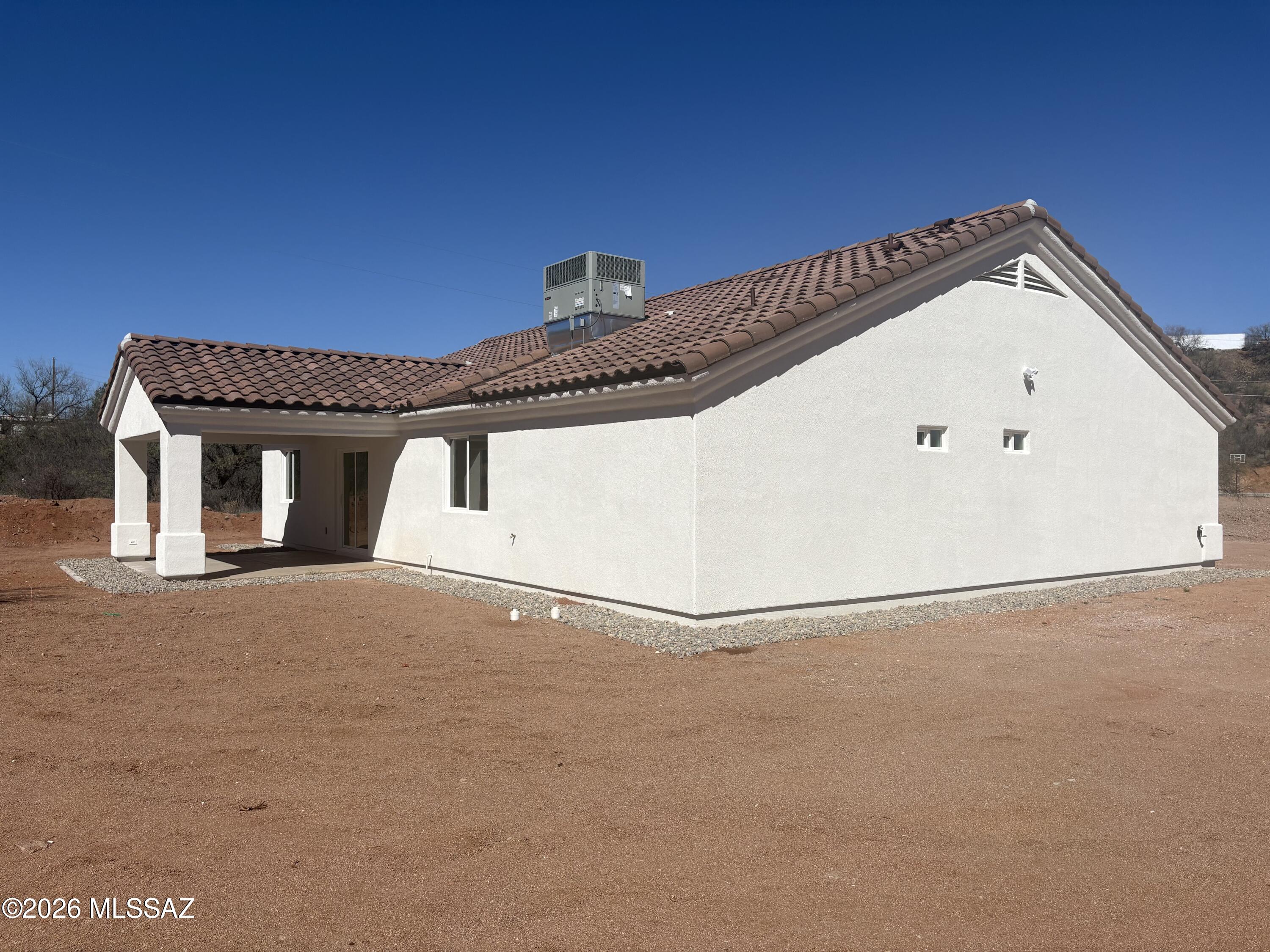 167 Entrada Court Rio Rico, AZ 85648 - Photo 3 of 12 IMG_1222