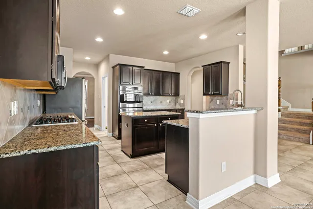 $3,400 | 28915 Gooseberry, San Antonio, TX 78260