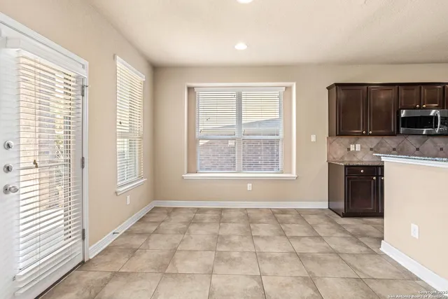 $3,400 | 28915 Gooseberry, San Antonio, TX 78260