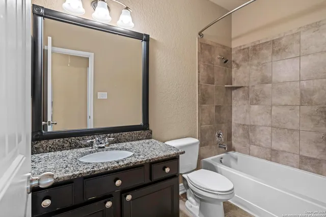 $3,400 | 28915 Gooseberry, San Antonio, TX 78260