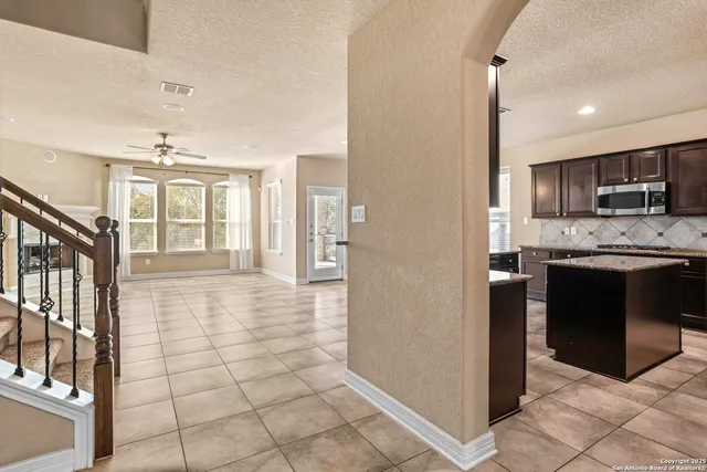 $3,400 | 28915 Gooseberry, San Antonio, TX 78260