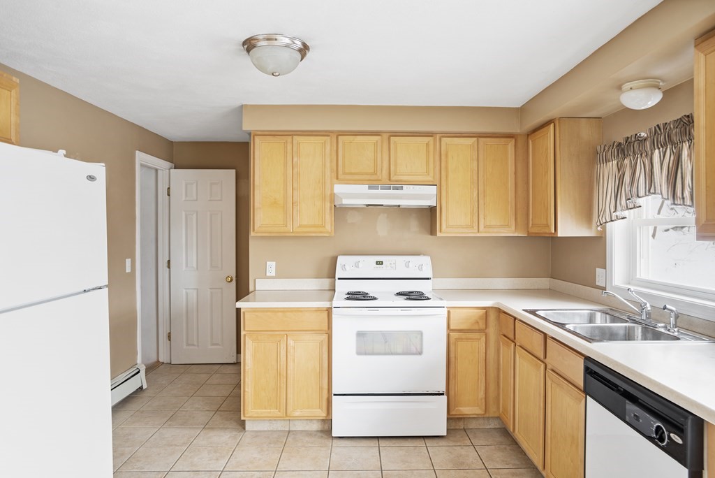 161 New River Road, Unit 161 Lincoln, RI 02838 - Photo 7 of 20
