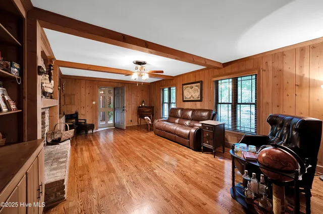 $647,500 | 204 Williamsburg Drive, Greenville, NC 27858