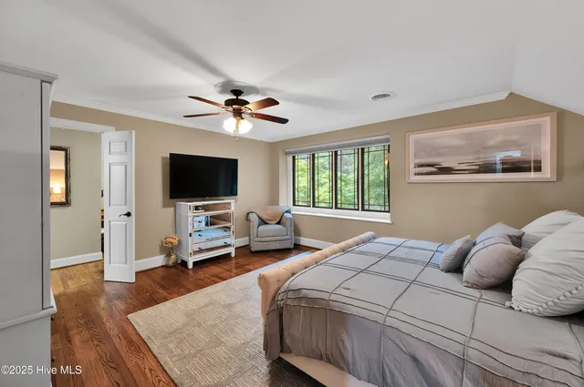 $647,500 | 204 Williamsburg Drive, Greenville, NC 27858