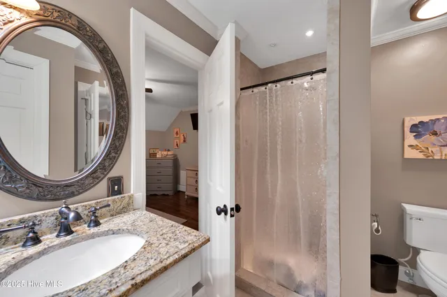 $647,500 | 204 Williamsburg Drive, Greenville, NC 27858