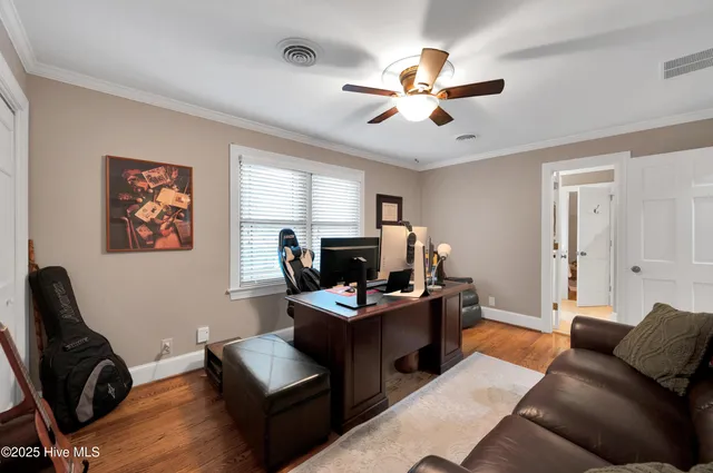 $647,500 | 204 Williamsburg Drive, Greenville, NC 27858