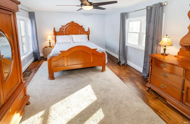 $299,000 | 841 West Airport Road, Vincennes, IN 47591