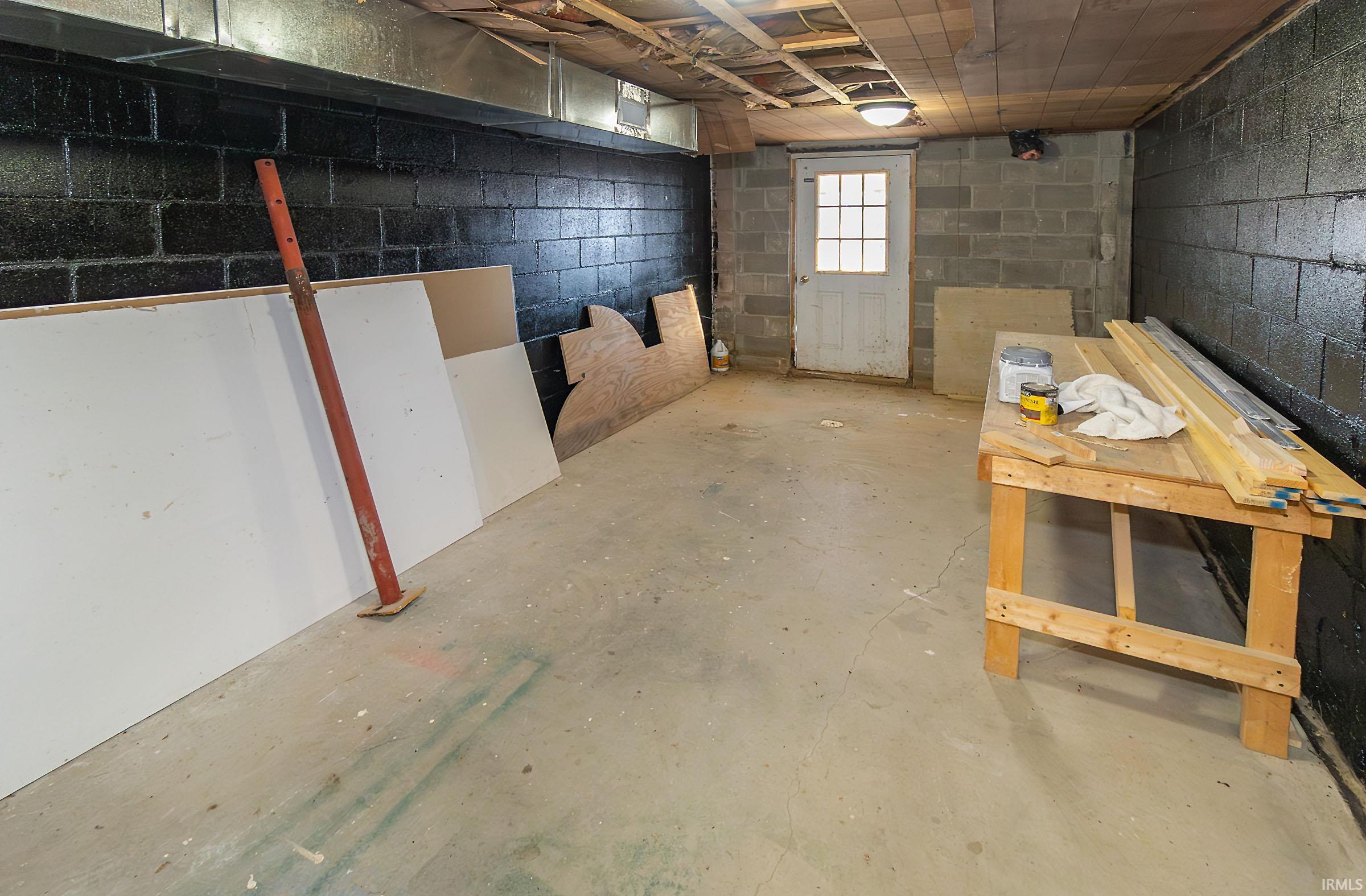 841 West Airport Road Vincennes, IN 47591 - Photo 7 of 36