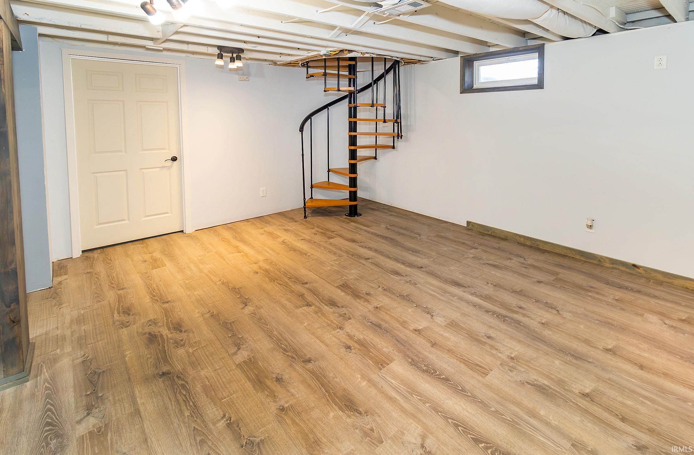 841 West Airport Road Vincennes, IN 47591 - Photo 9 of 36