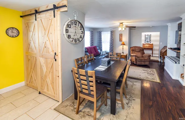 $299,000 | 841 West Airport Road, Vincennes, IN 47591