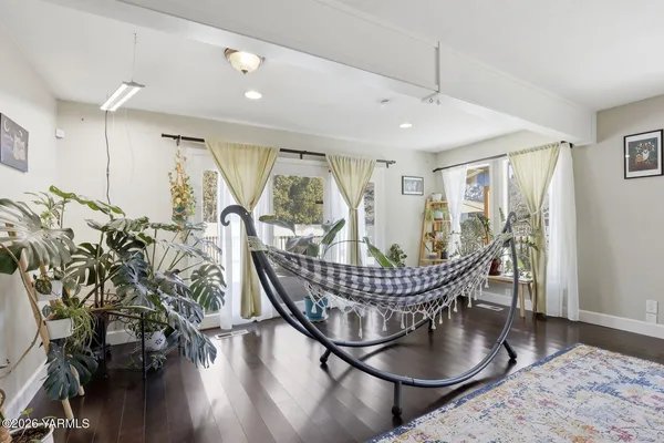 $625,000 | 1107 South 46th Avenue, Yakima, WA 98908