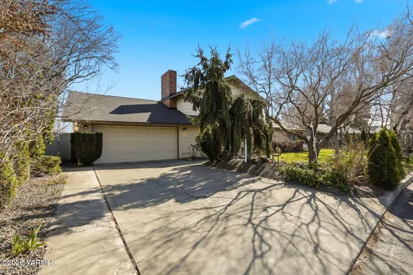 $625,000 | 1107 South 46th Avenue, Yakima, WA 98908