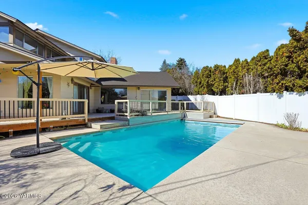 $625,000 | 1107 South 46th Avenue, Yakima, WA 98908