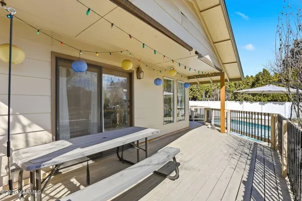 $625,000 | 1107 South 46th Avenue, Yakima, WA 98908