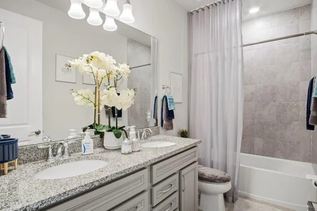 a view of a backyard of the house