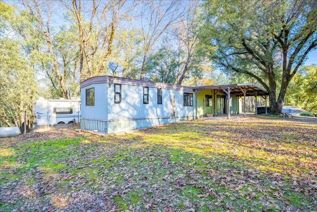 a view of outdoor space yard and patio