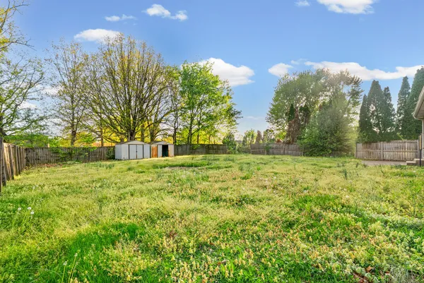 $1,700 | 194 Bob White Drive, Clarksville, TN 37042