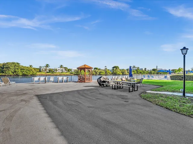 $119,000 | 2542 South Federal Highway, Unit 190, Boynton Beach, FL 33435