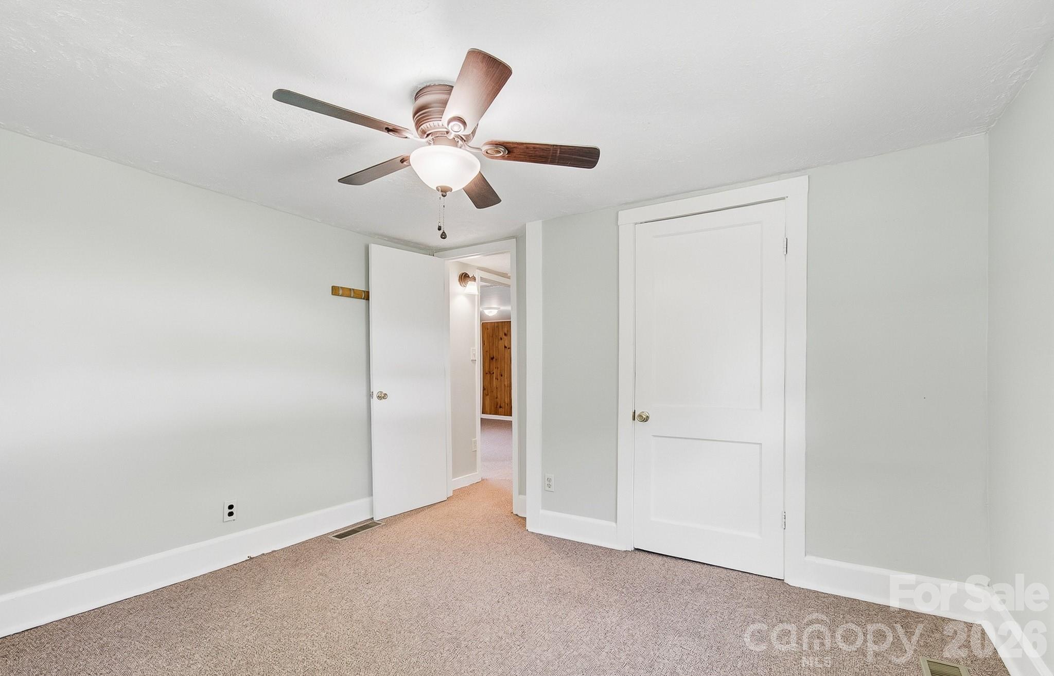 438 Loop Road Hendersonville, NC 28792 - Photo 21 of 40