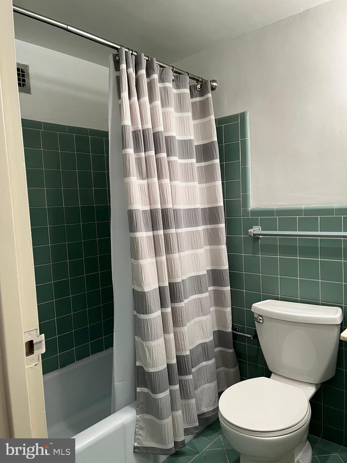 7900 Old York Road, Unit 404A Elkins Park, PA 19027 - Photo 20 of 28