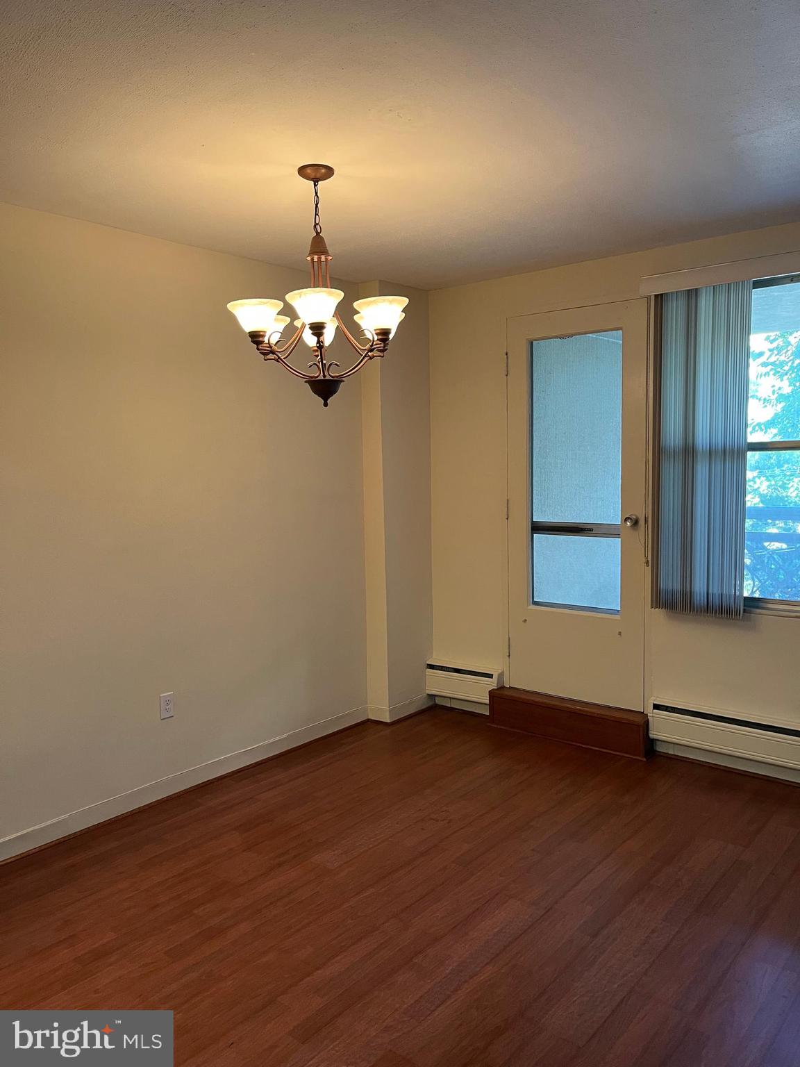 7900 Old York Road, Unit 404A Elkins Park, PA 19027 - Photo 9 of 28 Dining Area