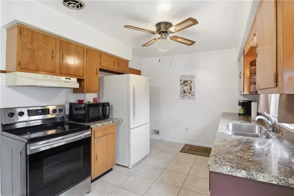 $169,777 | 48 Landau Drive, Gates, NY 14606