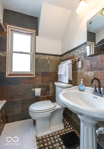 $2,500 | 3605 Hemlock Avenue, Indianapolis, IN 46205