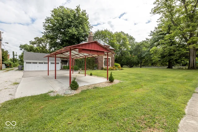$2,500 | 3605 Hemlock Avenue, Indianapolis, IN 46205