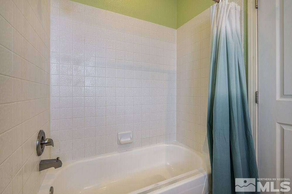 3943 Regal Drive Reno, NV 89503 - Photo 22 of 29 a close up of a bathtub