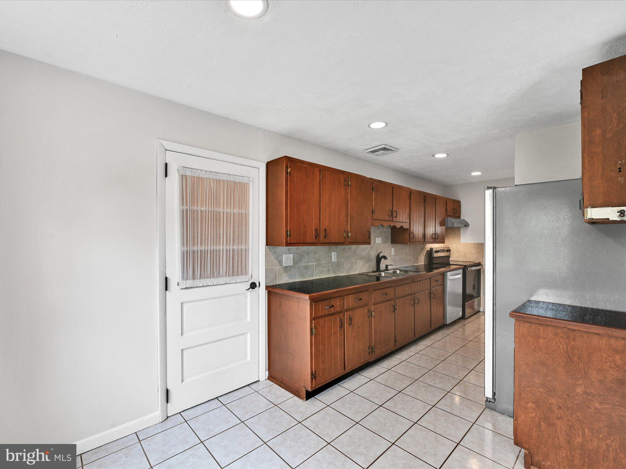 504 Brookview Road Exton, PA 19341 - Photo 13 of 29 Gallery Image 13